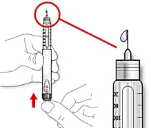 Upprepa säkerhetstestet tills insulin syns på nålspetsen
